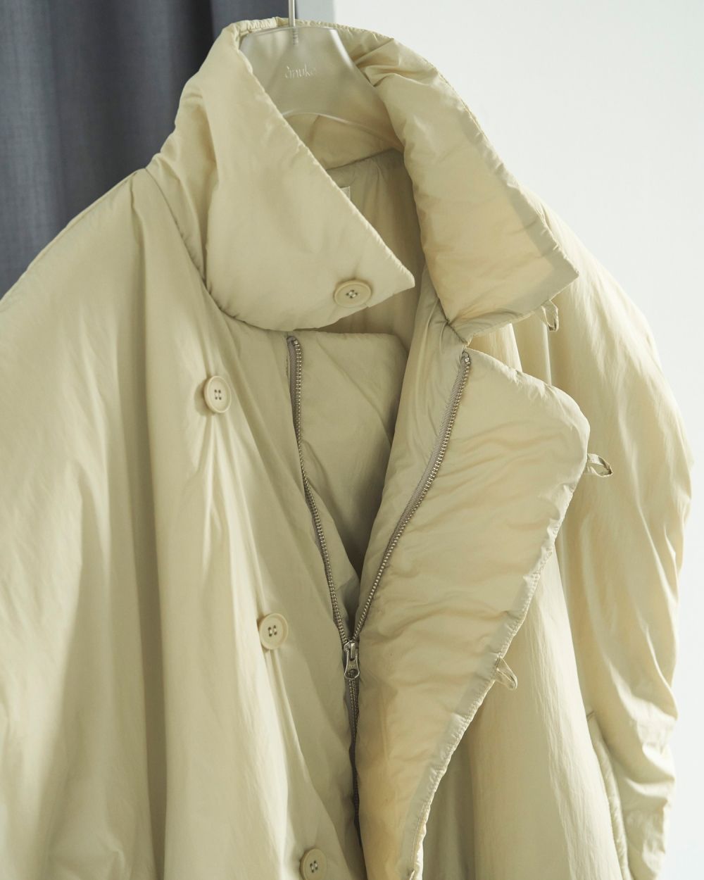 【25AW】Volume Over Vest / ボリューム オーバーパファベスト (クリーム)