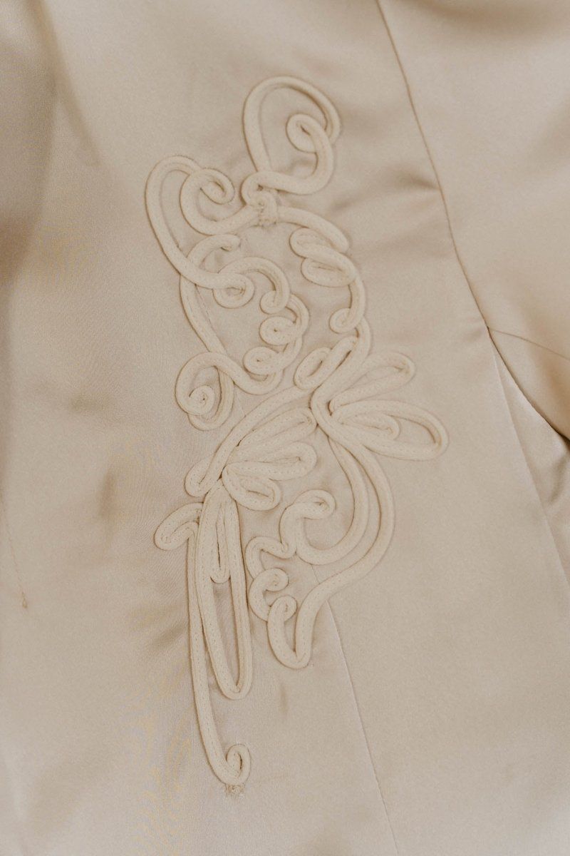 embroidered satin jacket / エンブロイド サテンジャケット (アイボリー) / 25SS