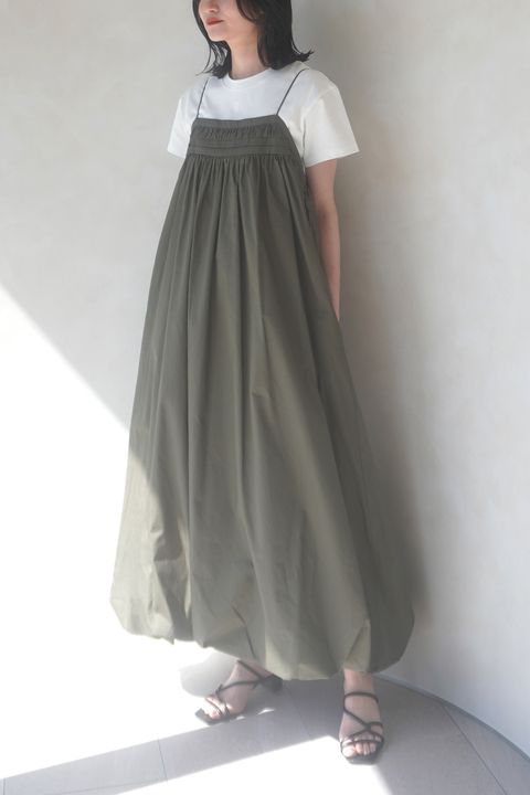 TUCK GATHER BALLOON DRESS / タックギャザー バルーンドレス (カーキ)