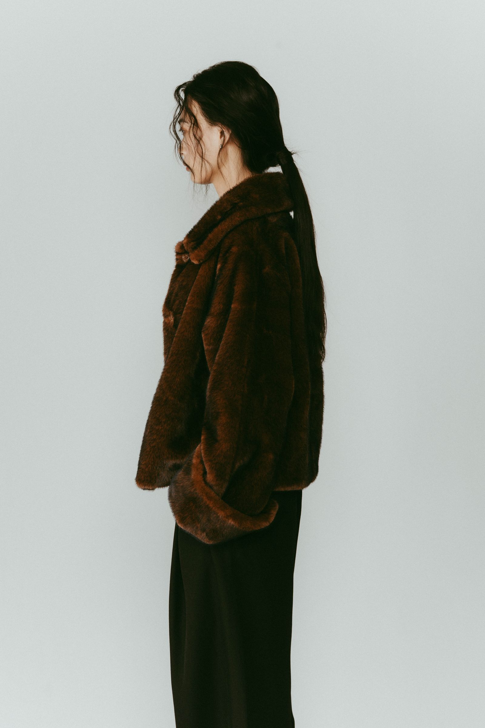 point collar fur coat / ポイントカラー ファーコートジャケット (ブラウン) / 25AW