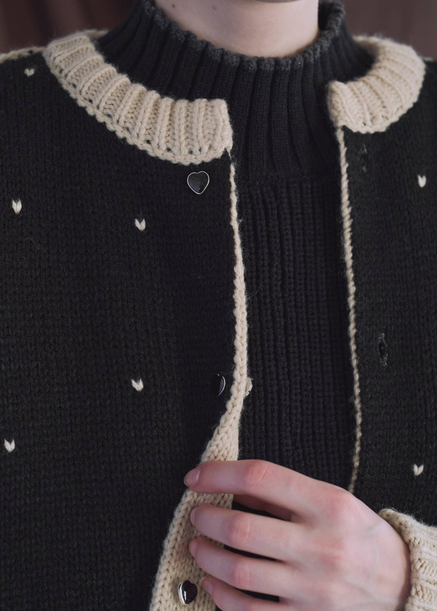 【ロング】ハートドット リバーシブルカーディガン (タン×ブラック) long heart dot jacquard reversible knit cardigan (tan×black) /  26SS