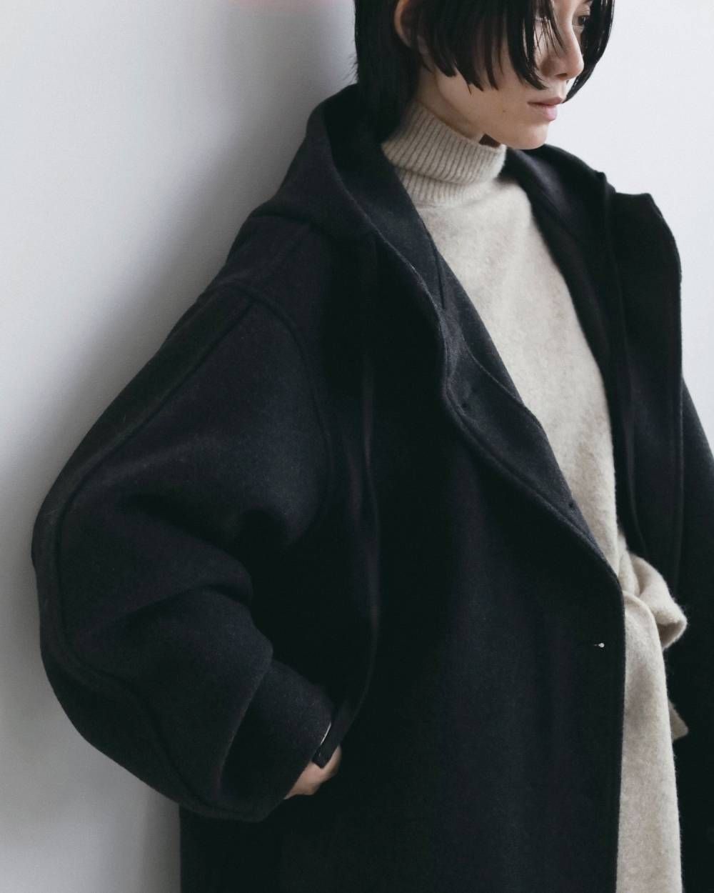 ウールフーディコート (ブラック) Wool Hoodie Coat (Black) / 26AW 【6月29日まで期間限定予約】
