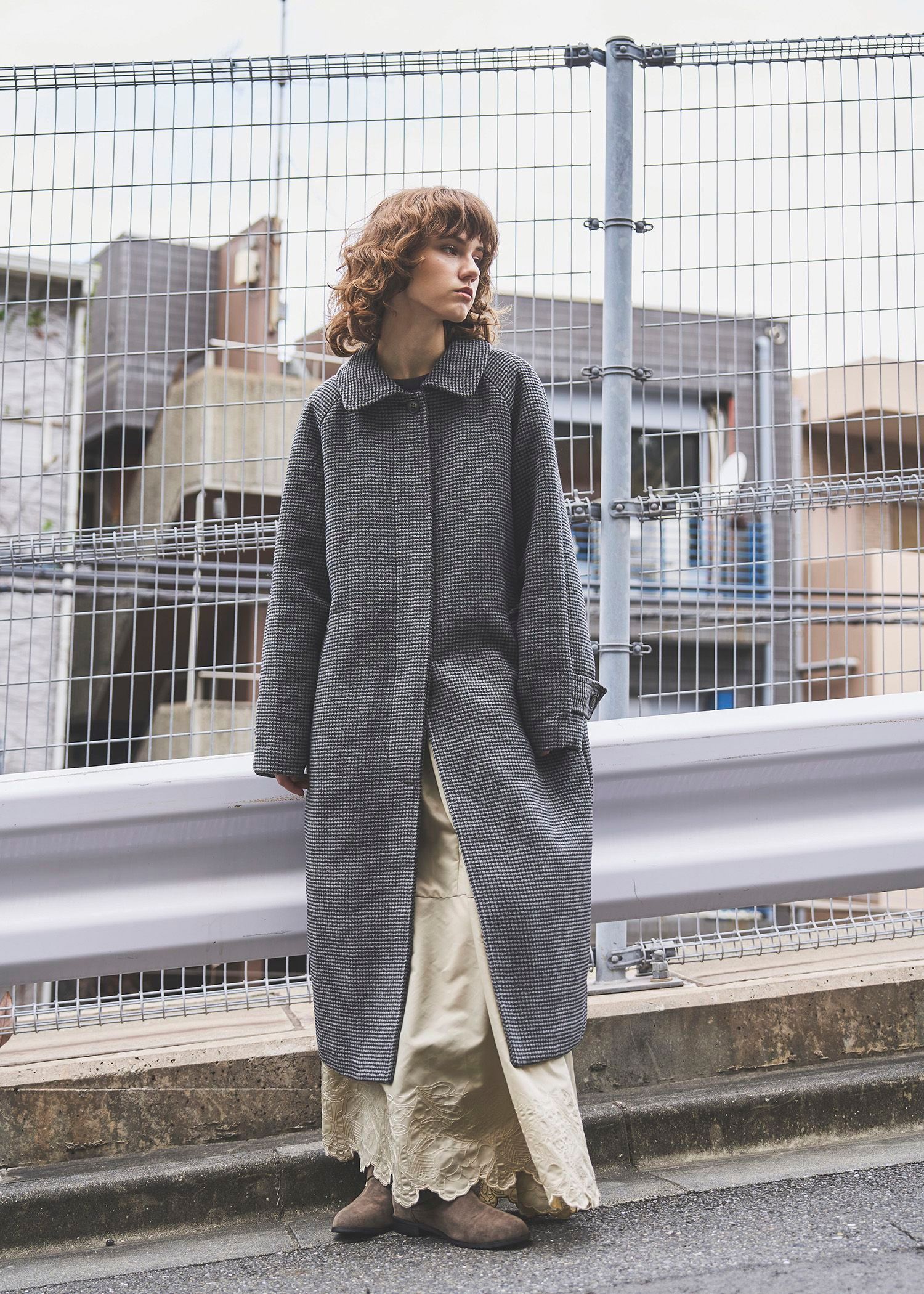 hound tooth soutien collar quilting coat / ハウンドトゥース ステンカラーコート (チャコール) / 25AW /