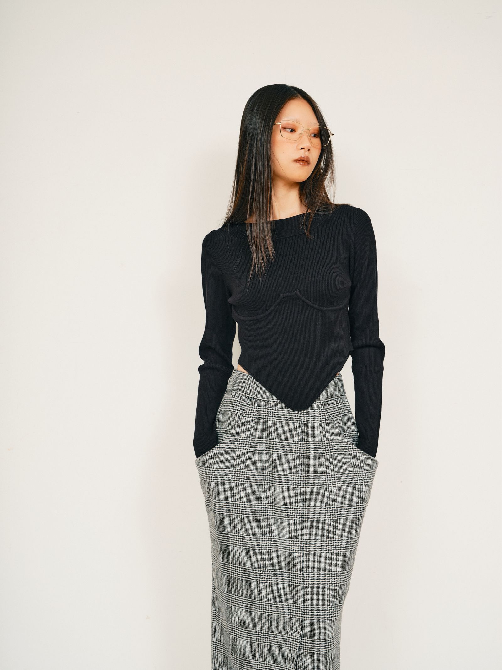 Bustier ribbed knit top / ビスチェリブニットトップス (ブラック) / 25AW
