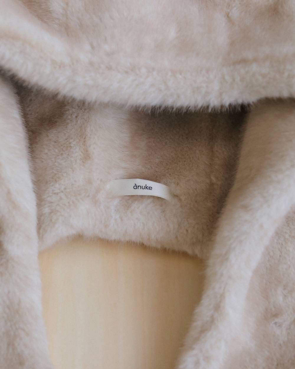 エコミンクファー フーディ (アイボリー) Eco Minkfur Hoodie (Ivory) / 26AW 【6月29日まで期間限定予約】