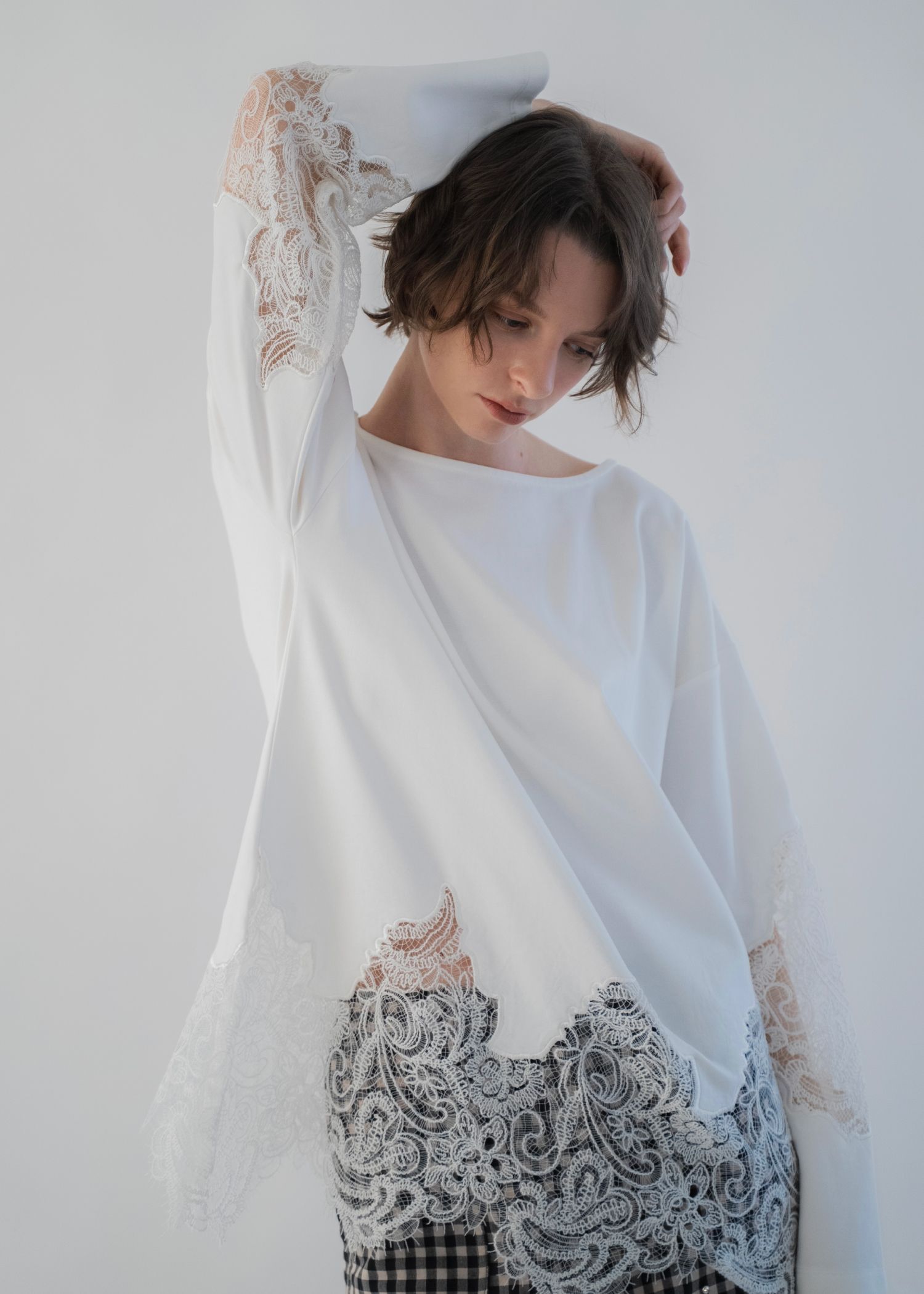 scallop lace sheer panel cut & sewn tops / シアーレース カットソートップス (Ivory) / 26SS