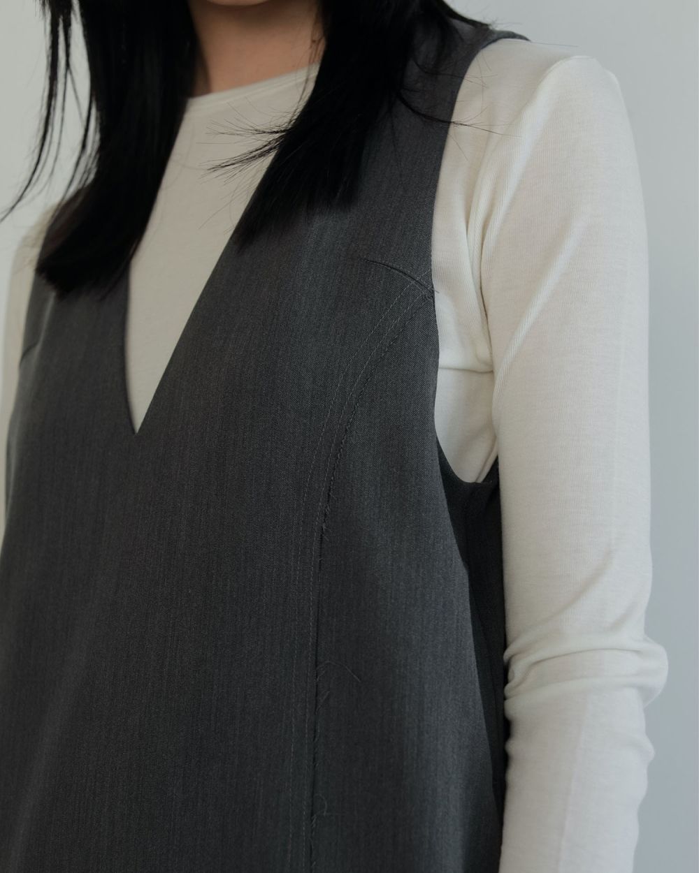 Cutoff Vneck Onepiece / カットオフ Vネックワンピース (グレー)