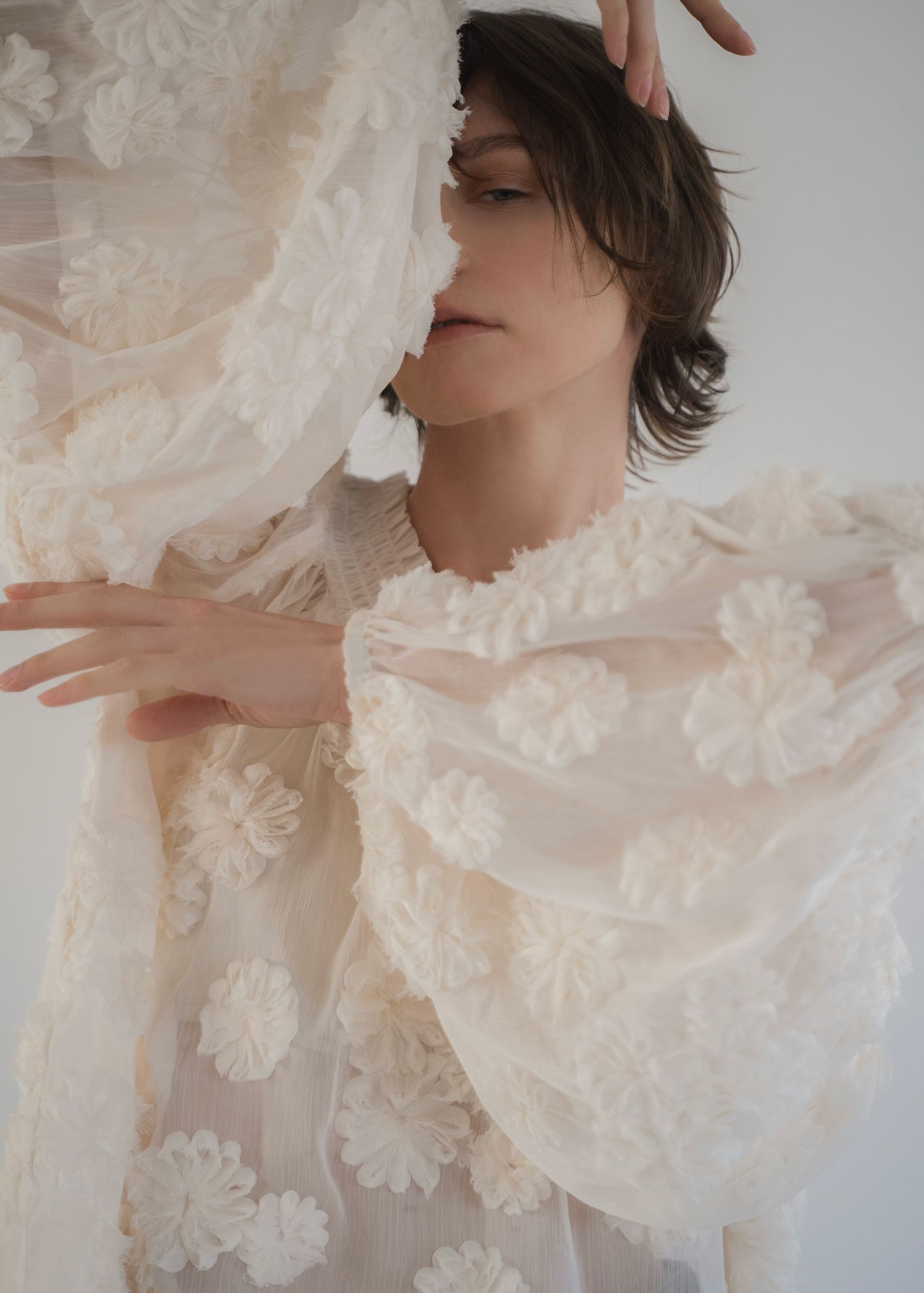 flower motif sheer BL (Ivory) / フラワーモチーフシアーブラウス (アイボリー) / 26SS