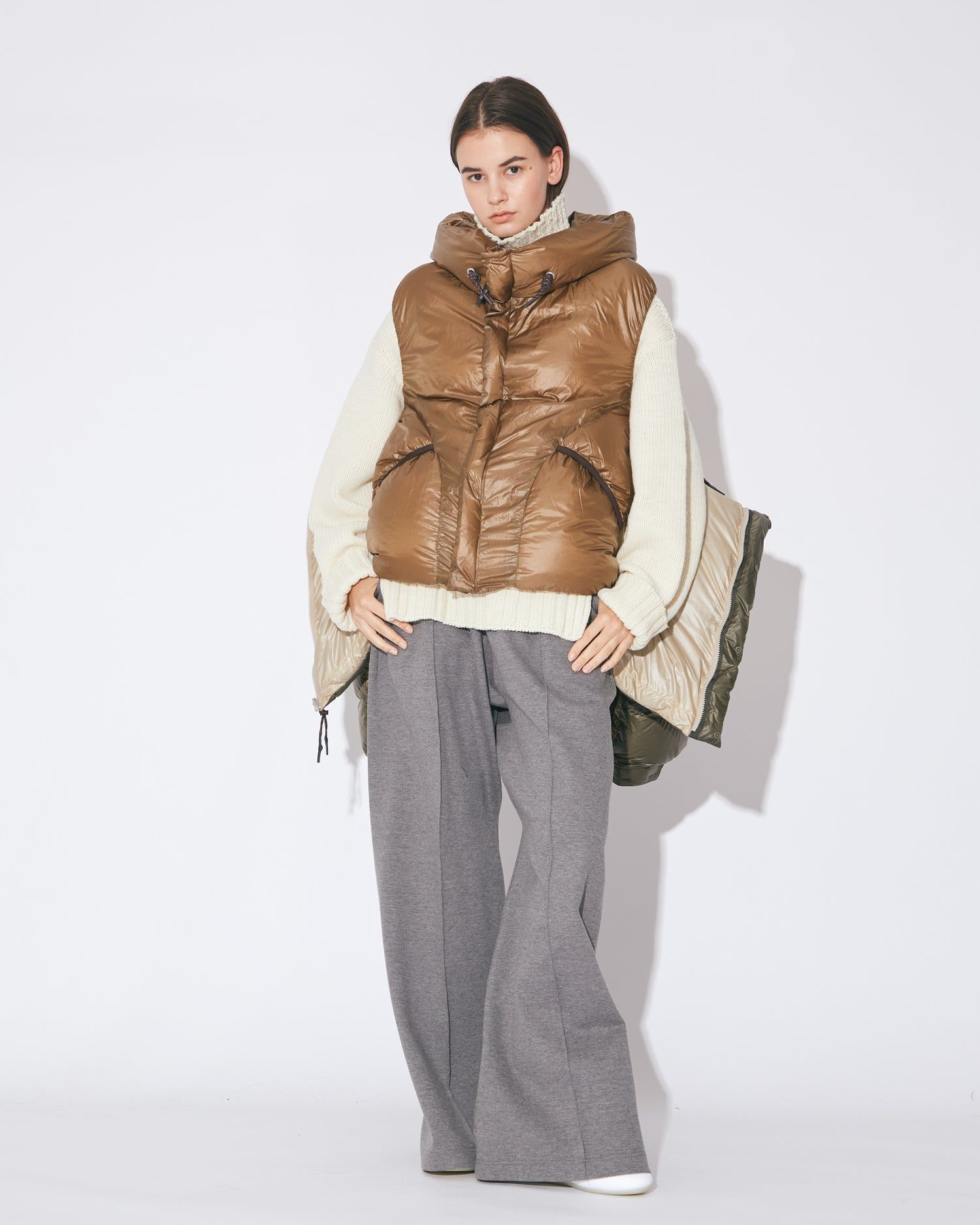NANGA multilayering down vest blouson / ナンガ コラボレーション ダウンジャケット (ベージュ) / メンズ / レディース