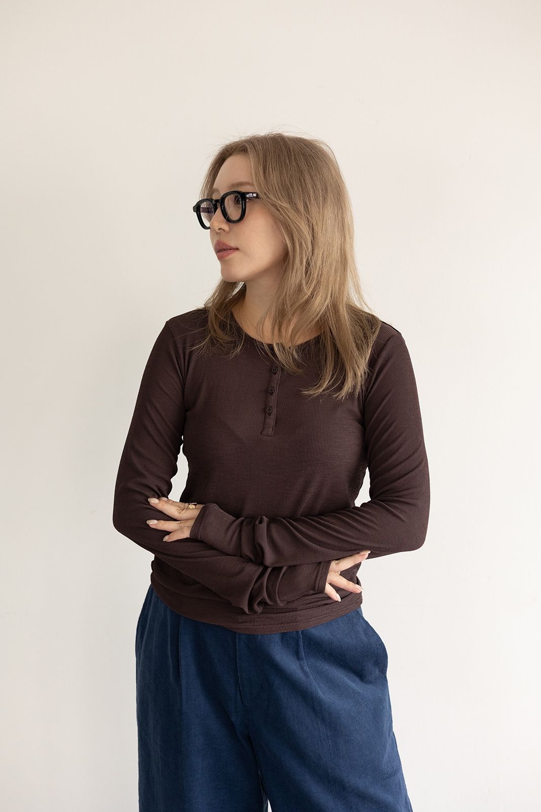 ヘンリーネックリブカットソートップス (バーガンディー)  Henley neck top (Burgundy) /  26SS