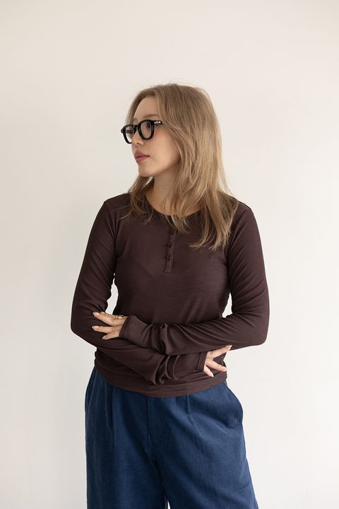 ヘンリーネックリブカットソートップス (バーガンディー)  Henley neck top (Burgundy) /  26SS