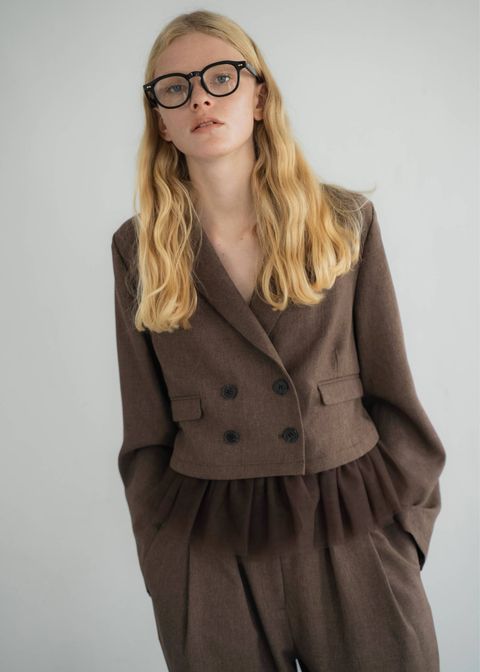 ペプラム チュール クロップド テーラードジャケット (アーモンド) detachable peplum tulle cropped tailored JK (Almond) /  26AW