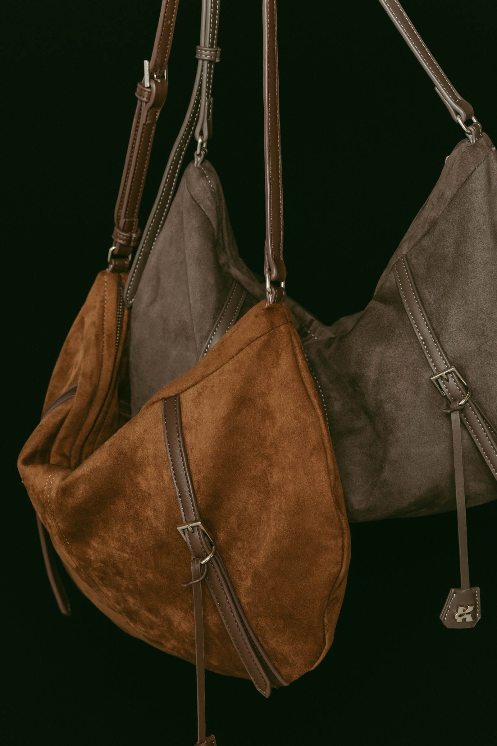 suede moon bag / スエード ムーンバッグ (ブラウン) / 25AW