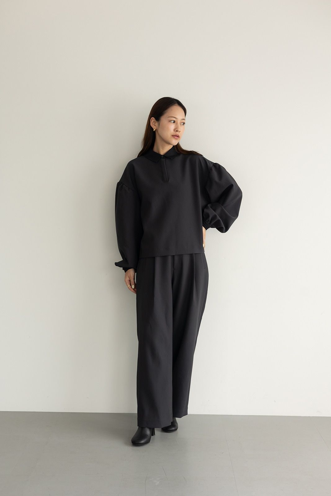 ワンタックストレートスラックス (ネイビー)
