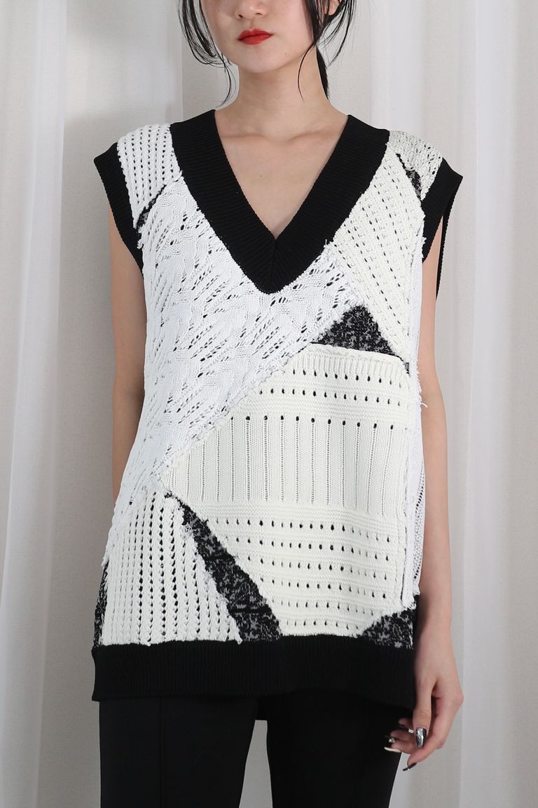 163cm 着用:1 (店内照明)