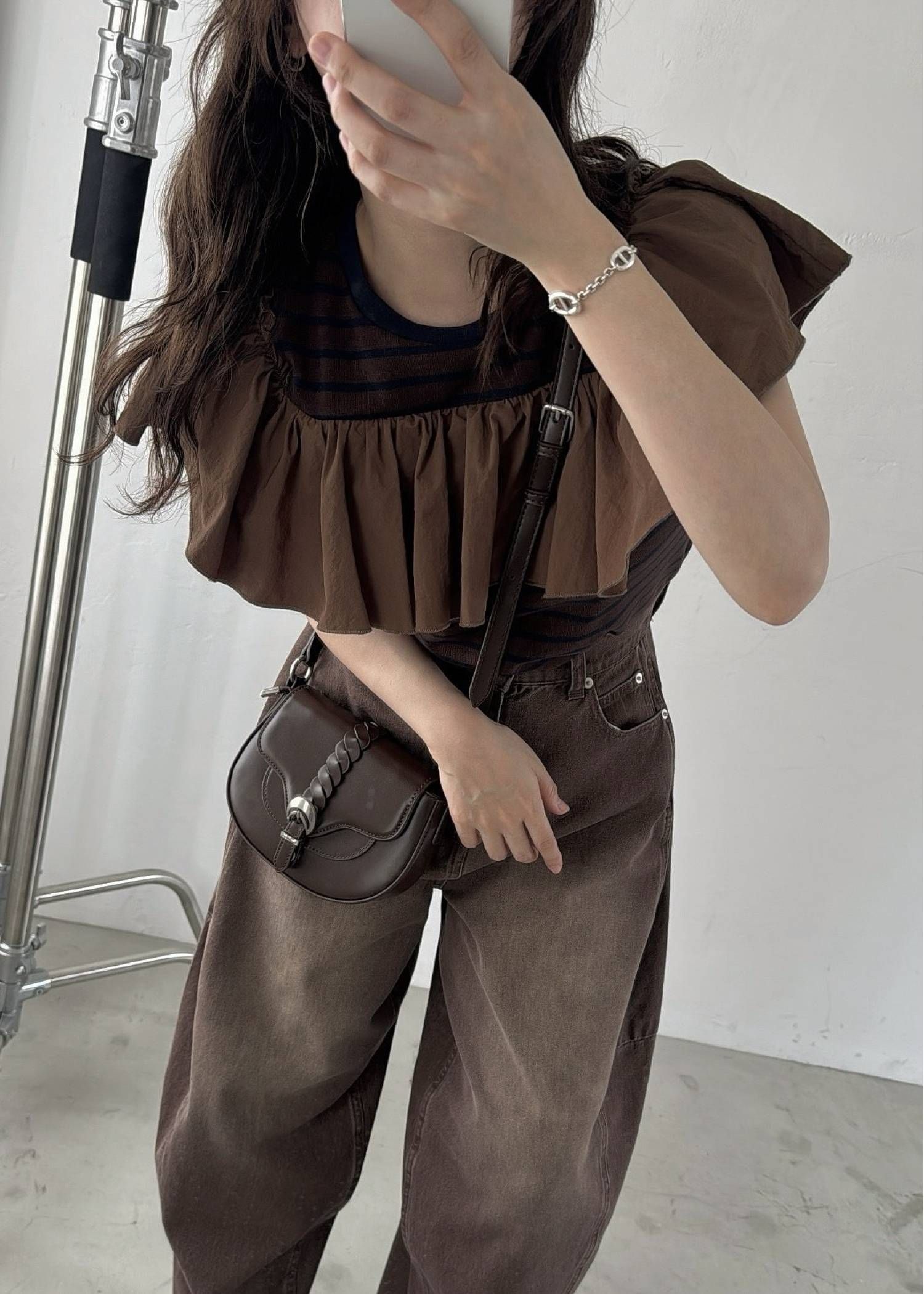 ショルダーフリル ボーダートップス (ブラウン) convertible shoulder frill border tops (Brown) /  26SS