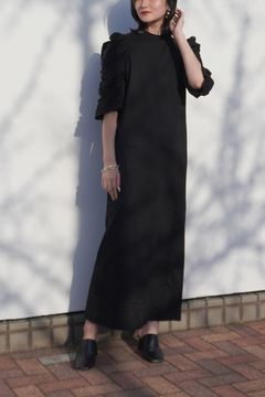 CLEFF GATHERED SLEEVE DRESS / ギャザースリーブドレス (ブラック)