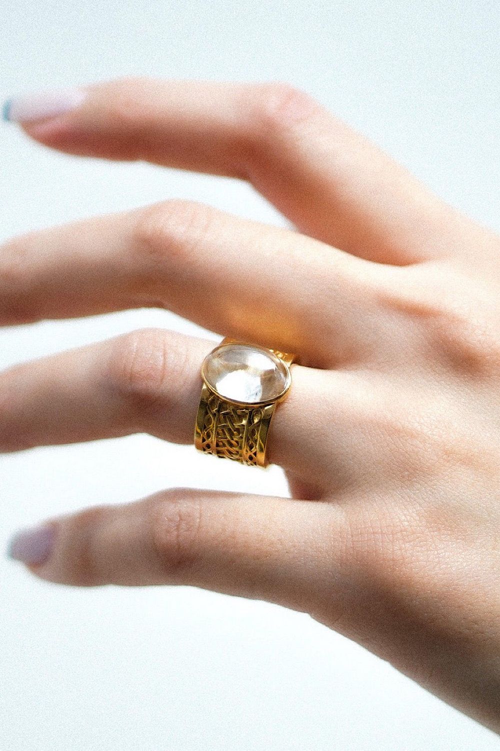 ARCHAIC MURAL MOISSANITE RING / アルカイック ミューラル モアサナイト リング STERLING SILVER 925 (ゴールドベルメイユ)