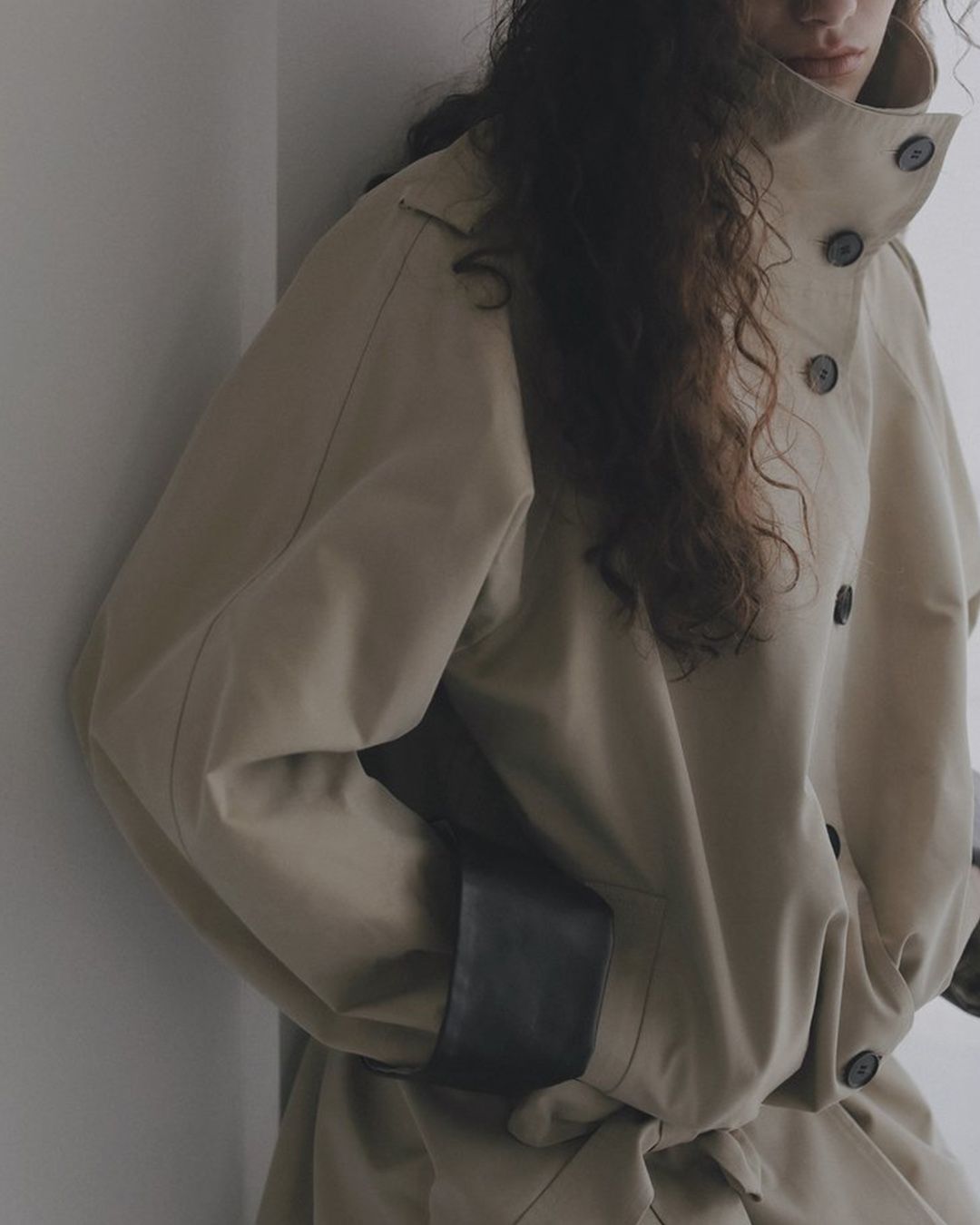 【先行予約】【26TH-05】スタンドカラートレンチコート (ベージュ) Stand collar trench (Beige) /  エコファー  /  フェイクファー 【受注期間6/14 23:59まで】