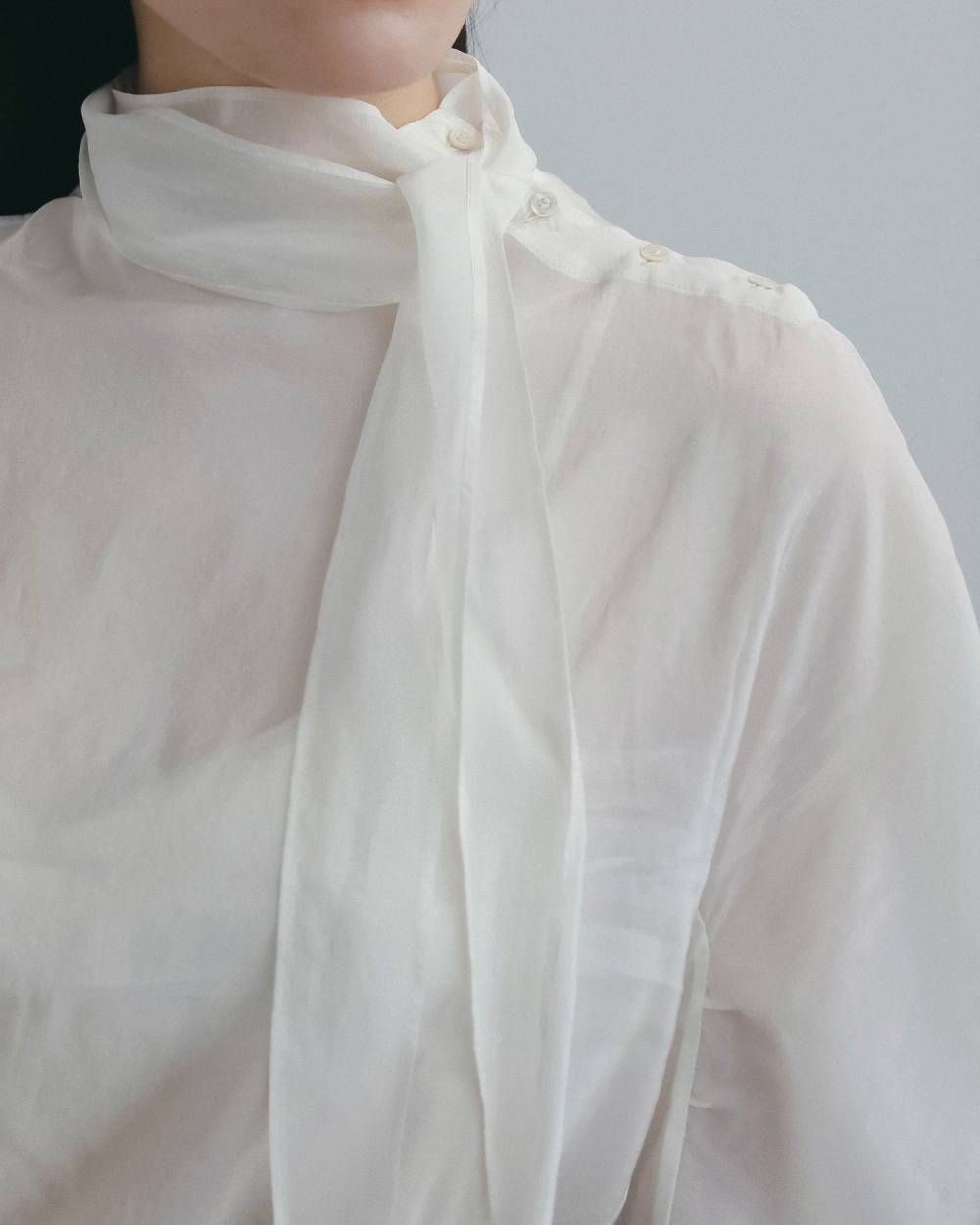 オーガンジー タイブラウス (アイボリー) Organdy Tie Blouse (Ivory) / 26AW 【6月29日まで期間限定予約】