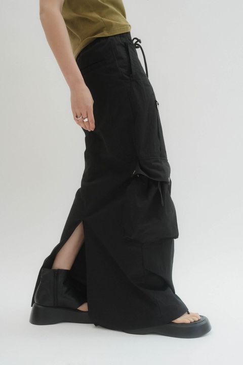 low rize cargo skirt / ローライズ カーゴスカート (ブラック)