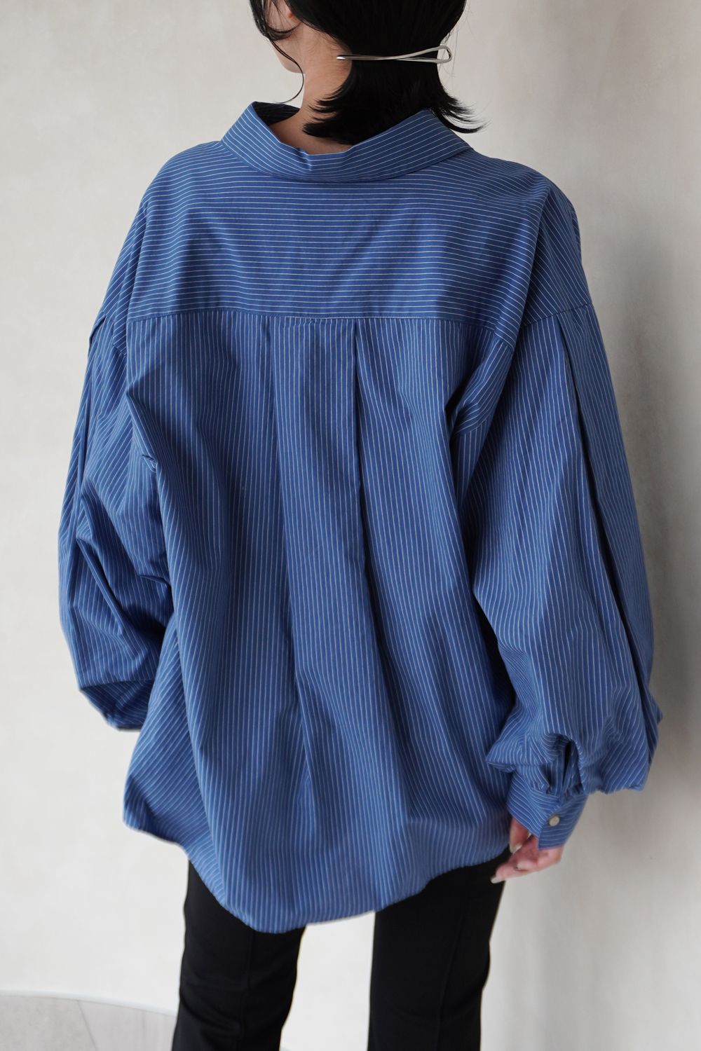 STRIPE VOLUME SLEEVE SHIRT / ストライプボリュームスリーブシャツ (ブルー)