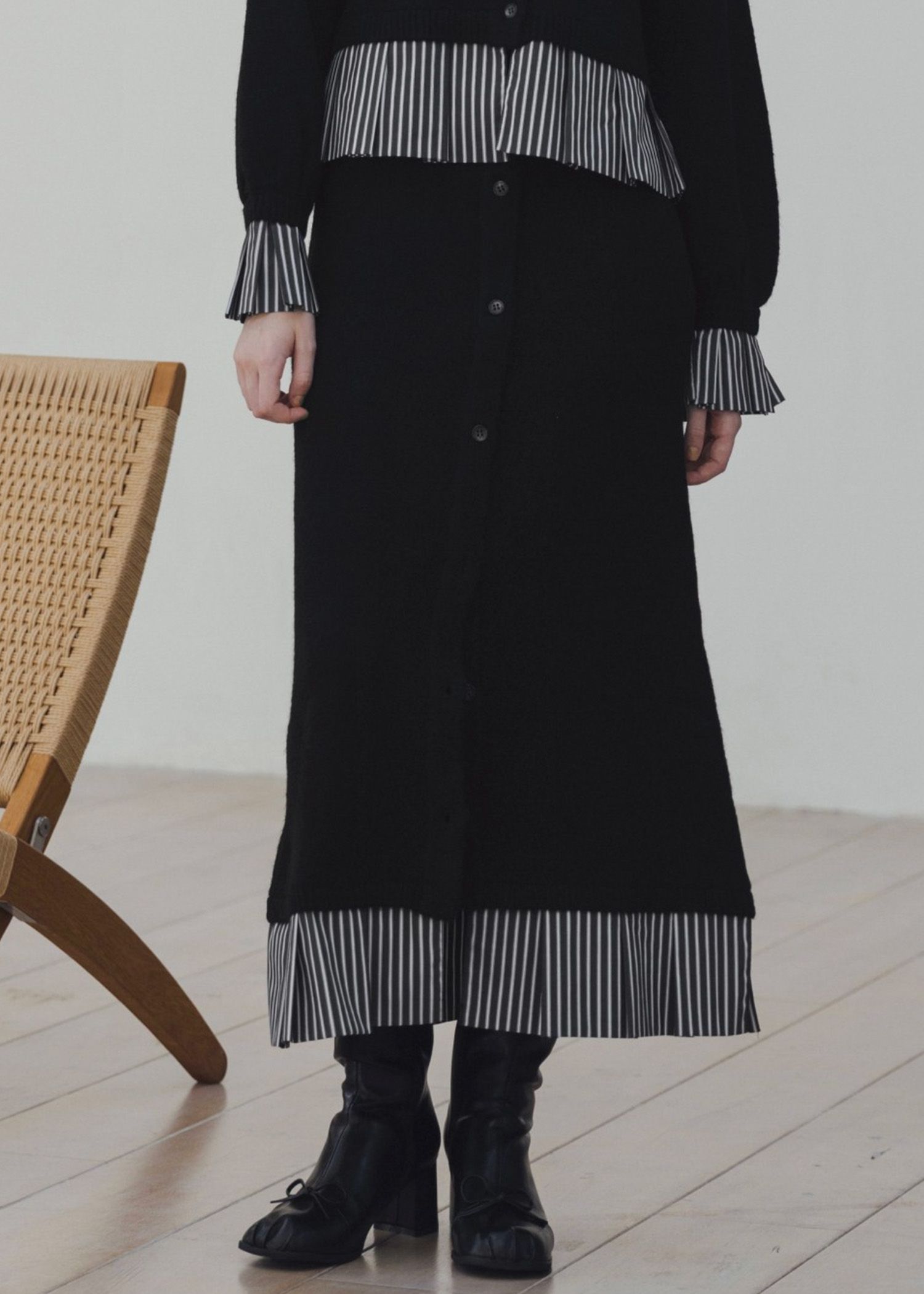 pleats docking button slit pencil knit SK / ドッキングペンシルニットスカート (ブラック) / 25AW