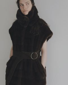 【先行予約】【26TH-10】ミンク調ファーロングベスト (ブラウン) Mink Like Fur Long Vest (Brown) /  エコファー  /  フェイクファー 【受注期間6/14 23:59まで】