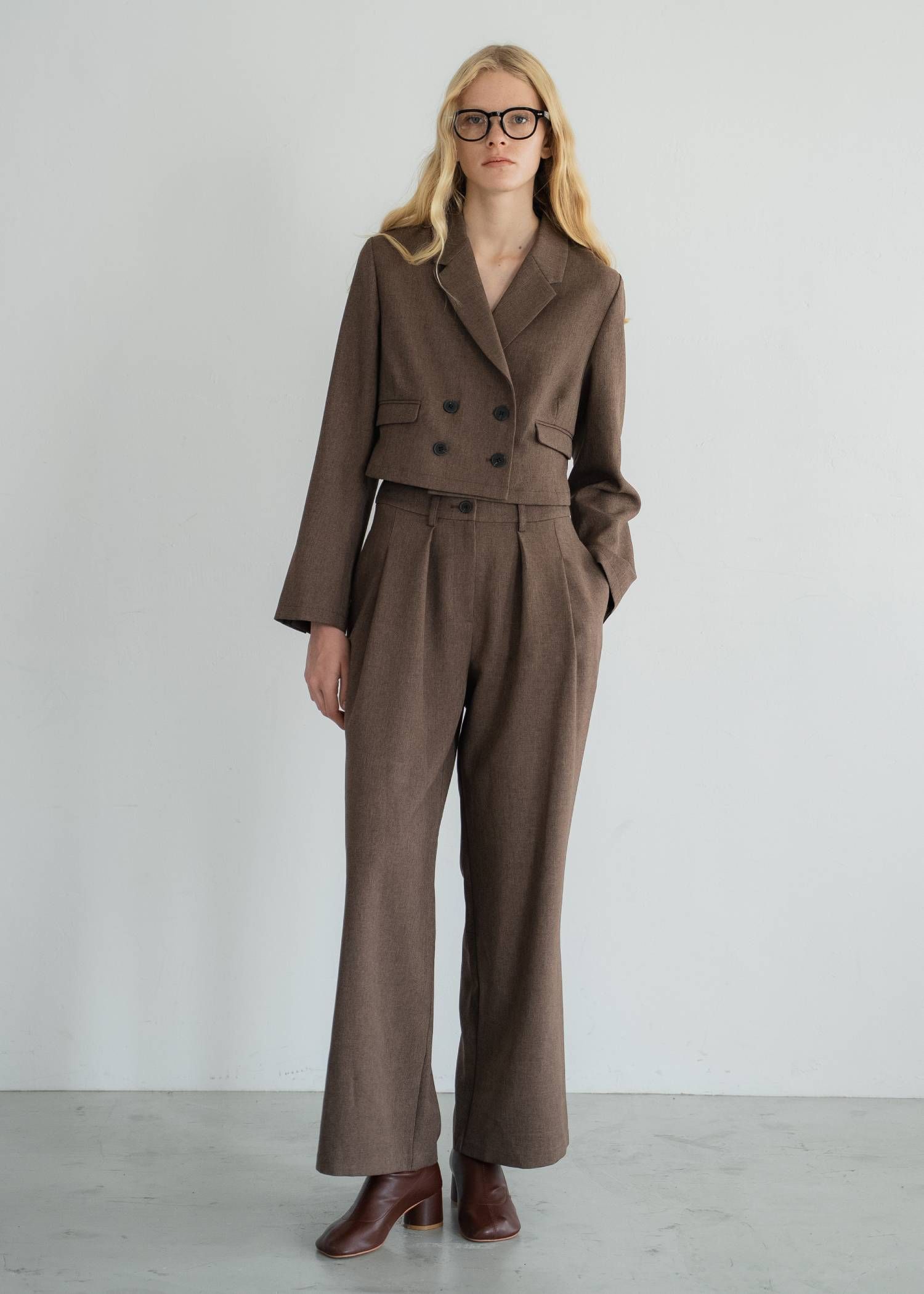 ペプラム チュール クロップド テーラードジャケット (アーモンド) detachable peplum tulle cropped tailored JK (Almond) /  26AW