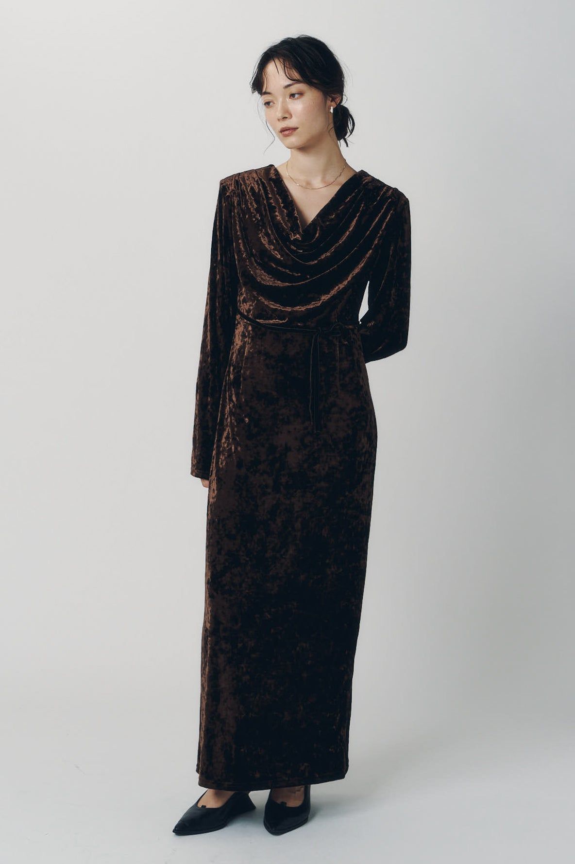 2ウェイ ベロアドレープドレス (ブラウン) 2way draped velour dress (Brown) / 26AW