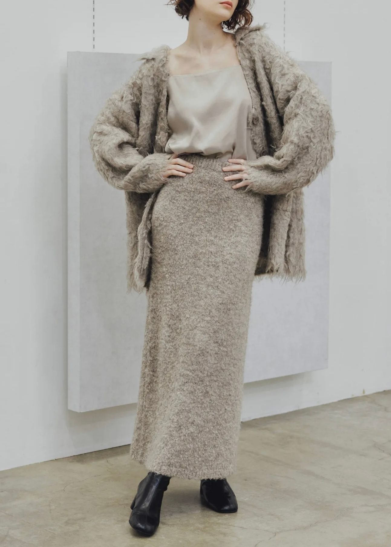 boucle pencil knit SK / ブークレ ペンシルニットスカート (ミルクティー) / 25AW