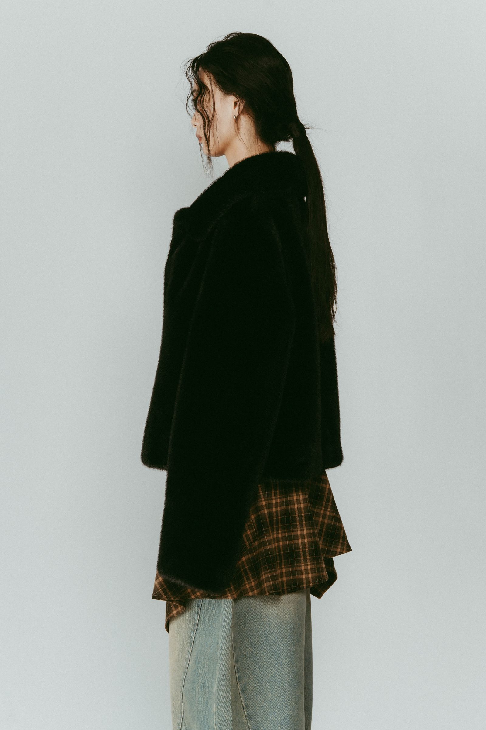 point collar fur coat / ポイントカラー ファーコートジャケット (ブラック) / 25AW