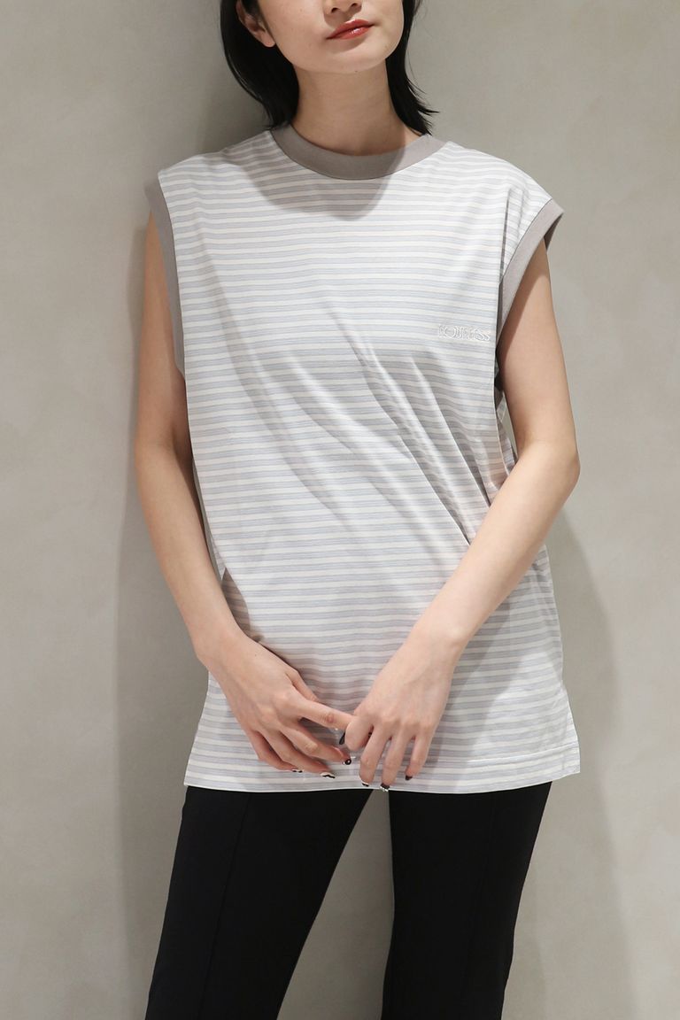 163cm 着用:1 (店内照明)