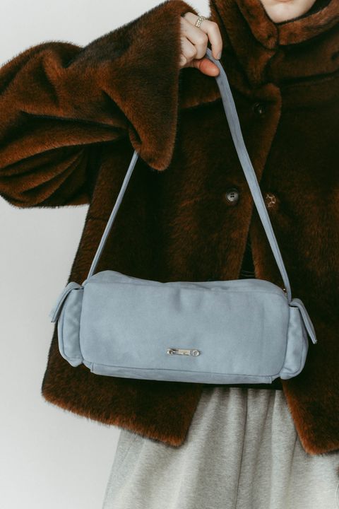 rectangle suede shoulder bag / レクタングル スエードショルダーバッグ (ブルー) / 25AW