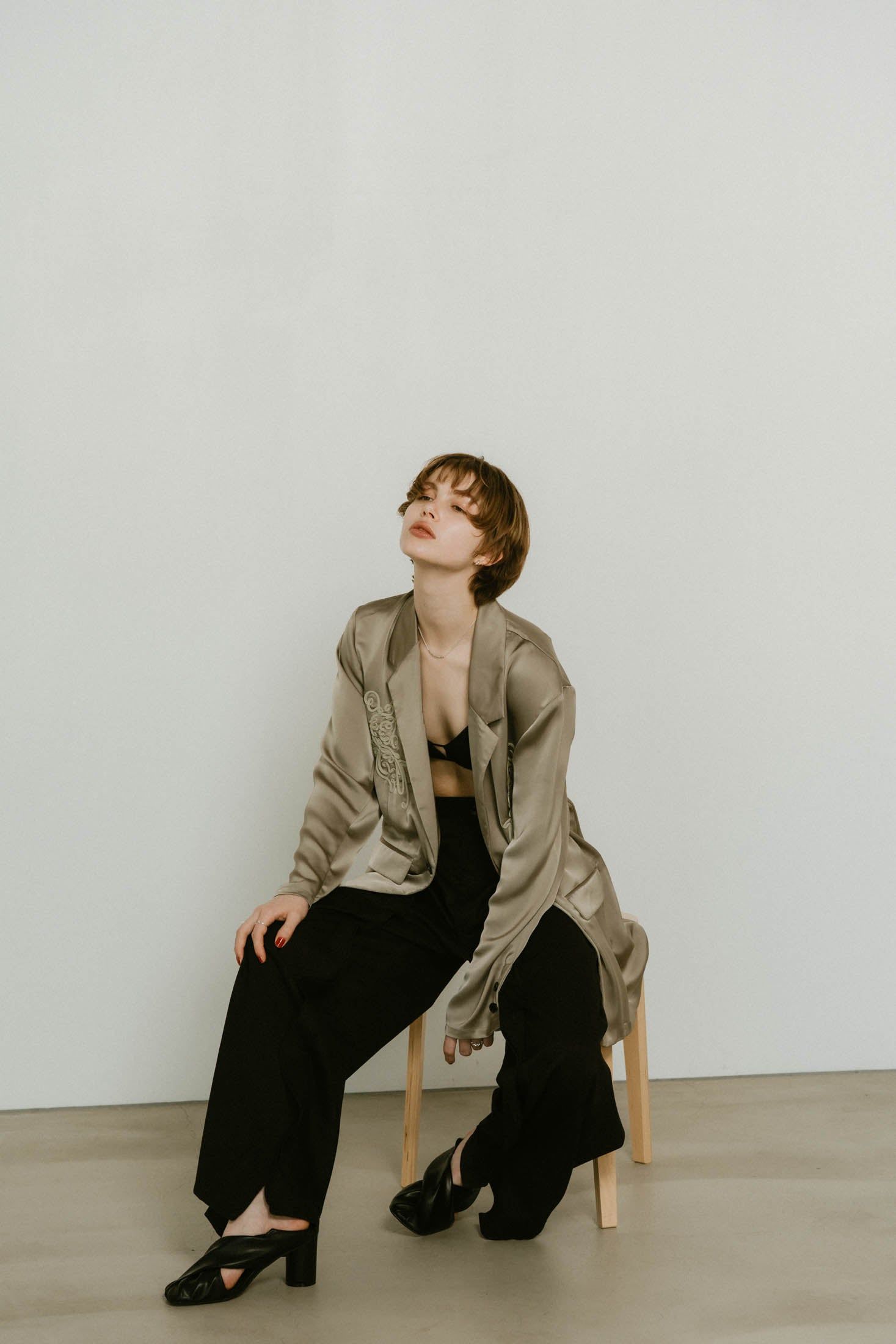 embroidered satin jacket / エンブロイド サテンジャケット (モスグリーン) / 25SS