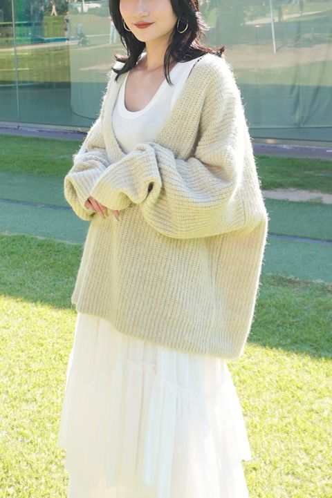 「フェミニン×リラックス――デイリーに楽しむ大人の華やかレイヤード」Knuth Marf / CASA FLINE 24秋冬コーディネート