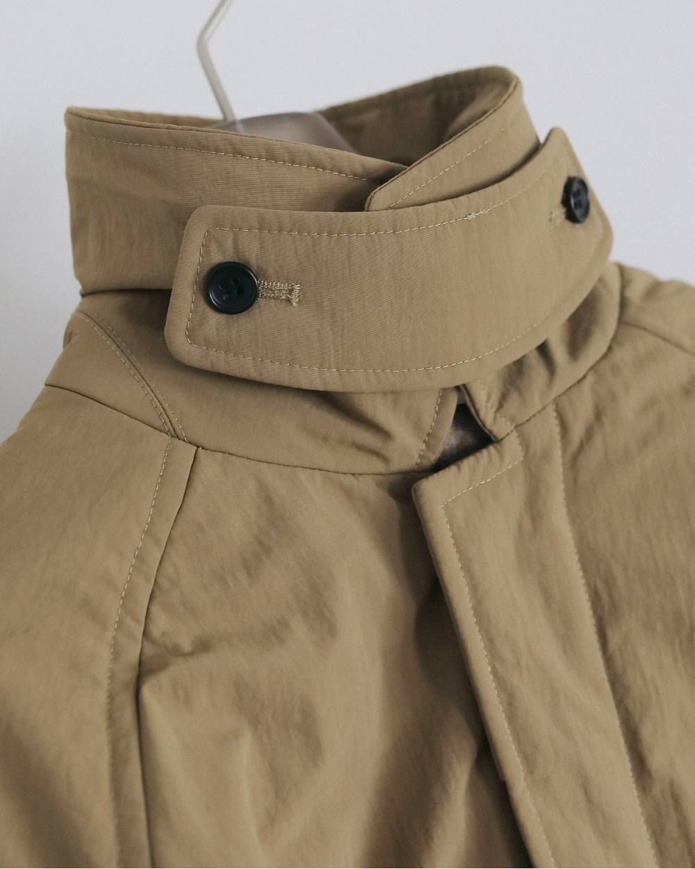 パッデッド ステンカラーコート (ベージュ) Padded Soutiencollar Coat (Beige) / 26AW 【6月29日まで期間限定予約】