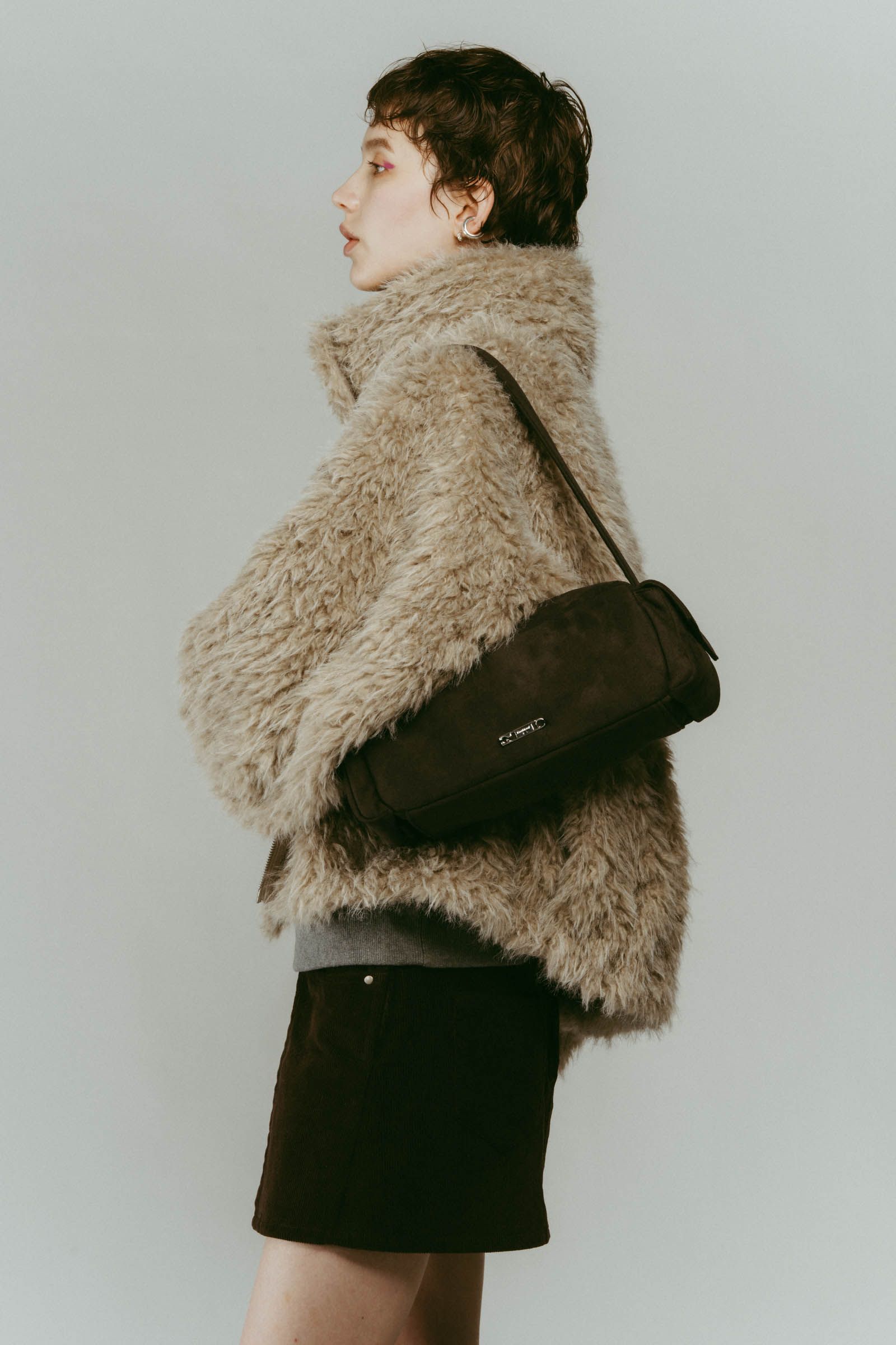 rectangle suede shoulder bag / レクタングル スエードショルダーバッグ (チャコール) / 25AW