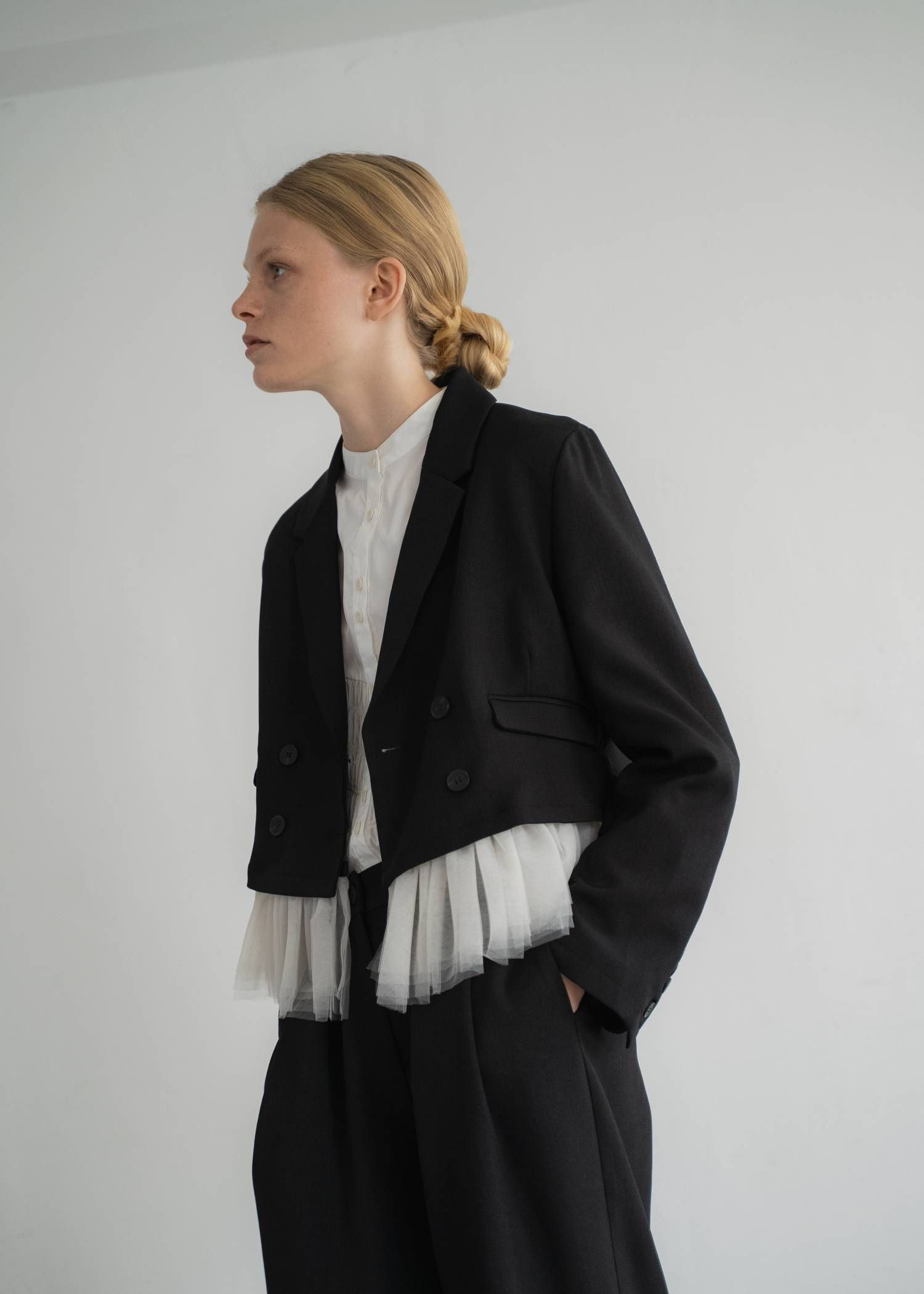 ペプラム チュール クロップド テーラードジャケット (ブラック) detachable peplum tulle cropped tailored JK (Black) /  26AW