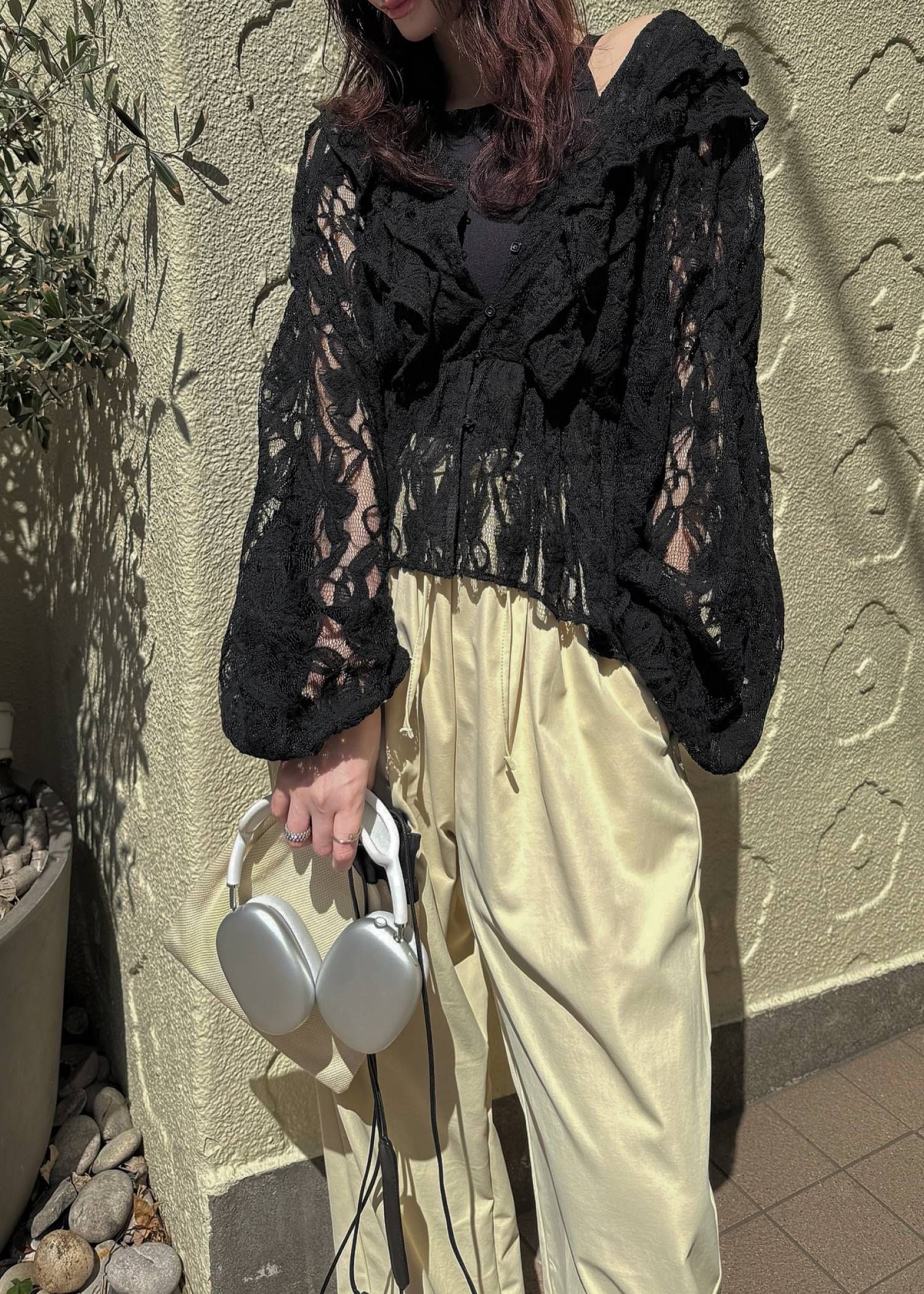 ボリュームスリーブ レースブラウス (ブラック) tiered frill neck volume sleeve lace BL (Black) /  26SS