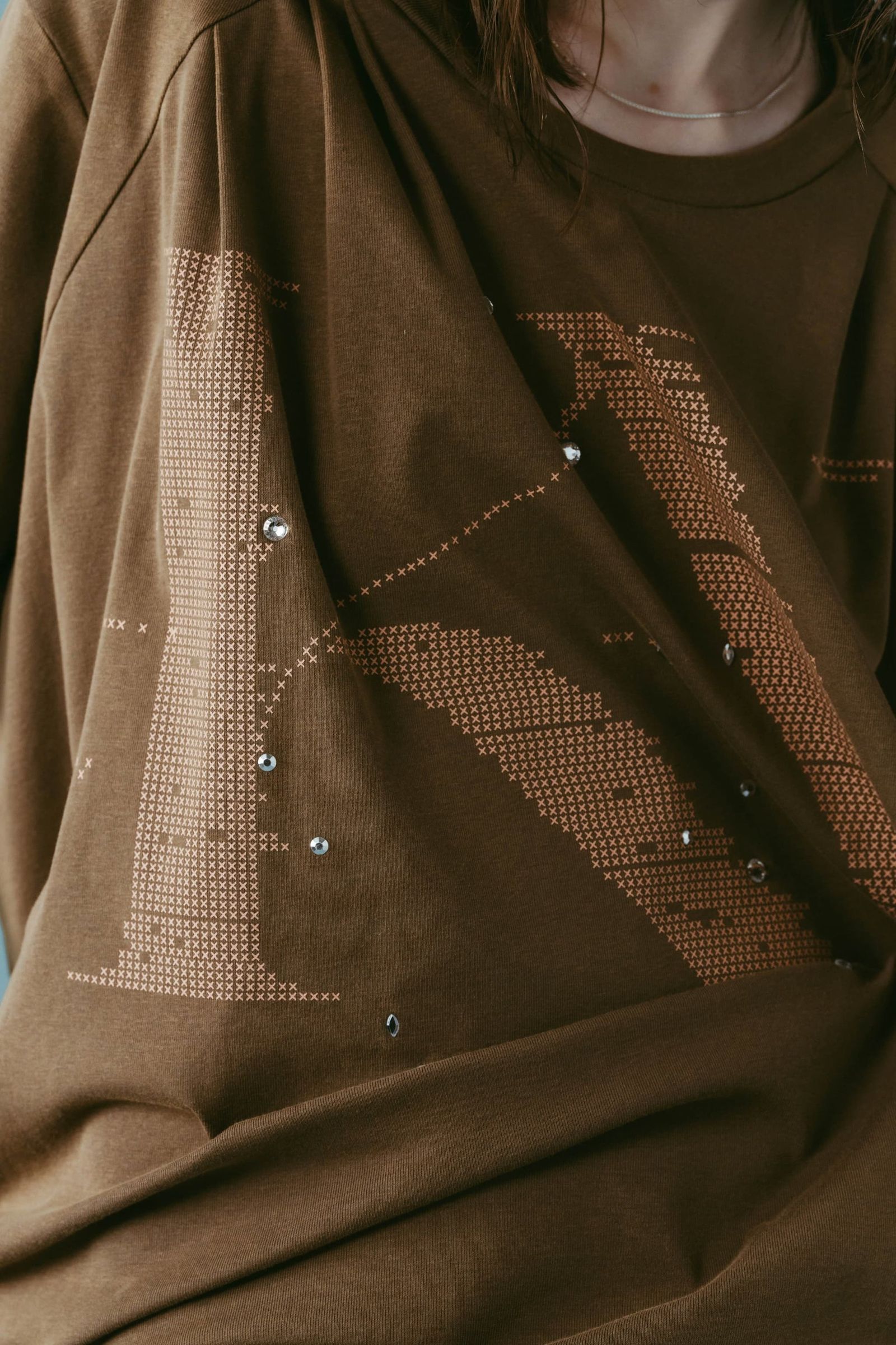 タック オーバーサイズTシャツ (ブラウン) tuck detail oversized tee(unisex) (Brown) /  26SS