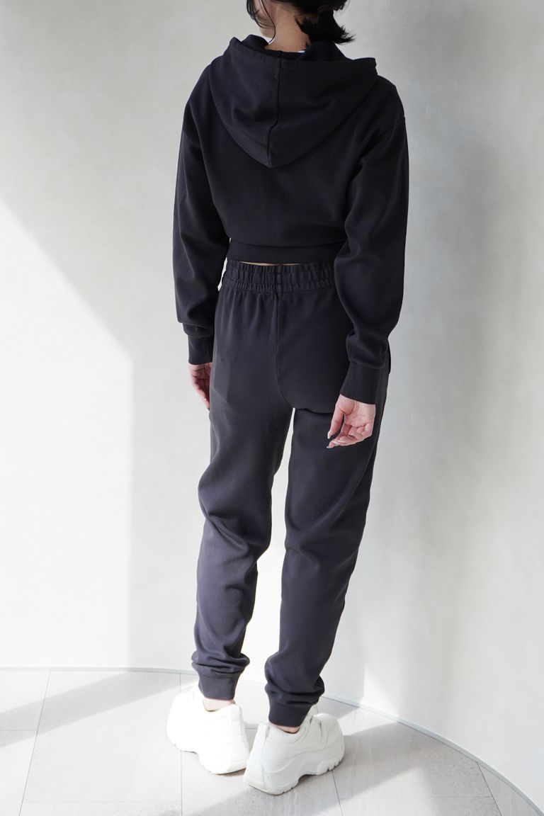 163cm 着用:XS (自然光)