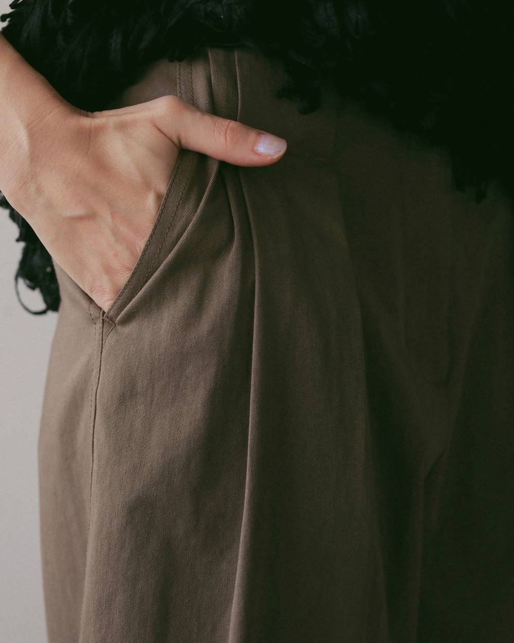タック バミューダパンツ (ベージュ) Tuck Bermuda Pants (Beige) / 27SS