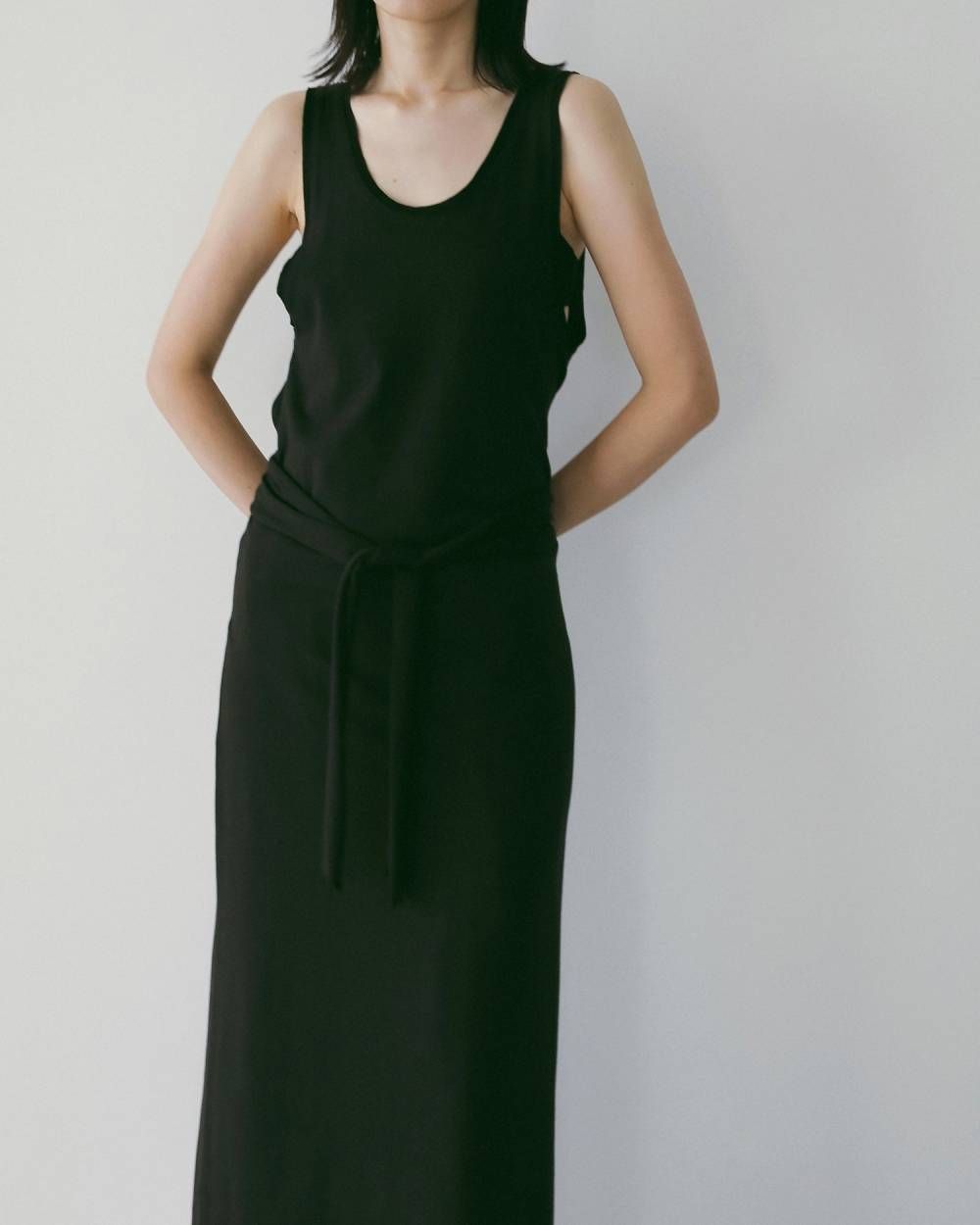 スリーブレス カットワンピース (ブラック) Sleeveless Cut Onepiece (Black) /  26SS