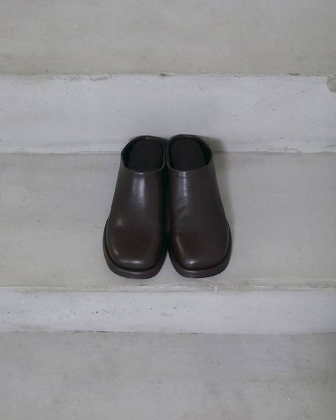スクエアヒールスリッポン (ブラウン) Square Heel Slip-on (Brown) / 26AW