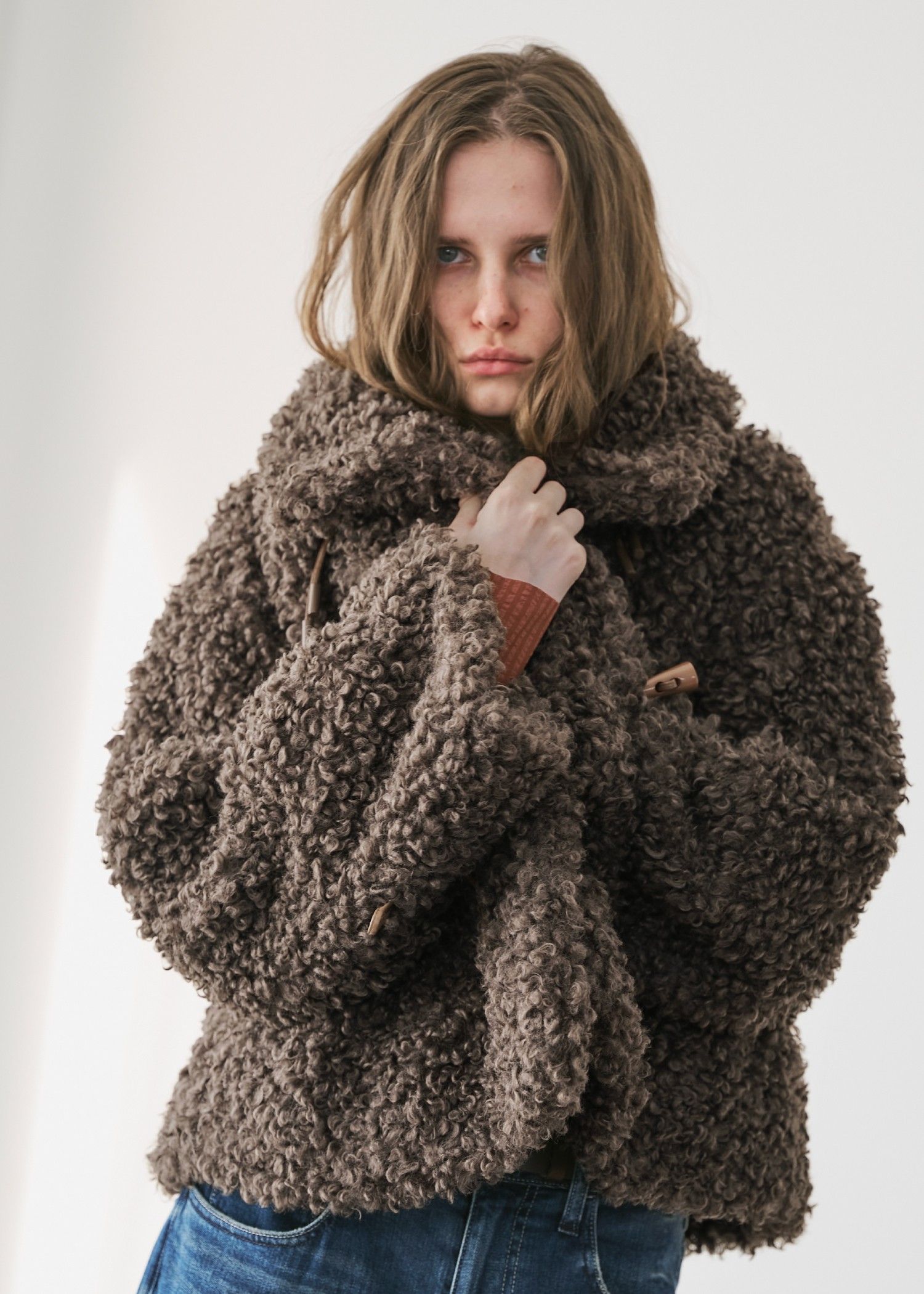 poodle fur cord toggle short JK / プードルファー トグルショートジャケットコート (ブラウン) / 25AW