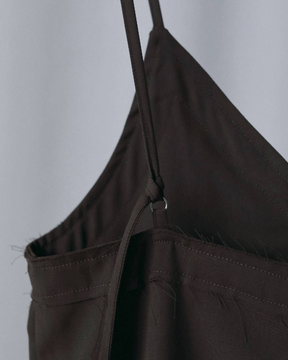 プリーツ キャミソールワンピース (ブラウン) Pleats Camisole Onepiece (Brown) / 26AW 【6月29日まで期間限定予約】
