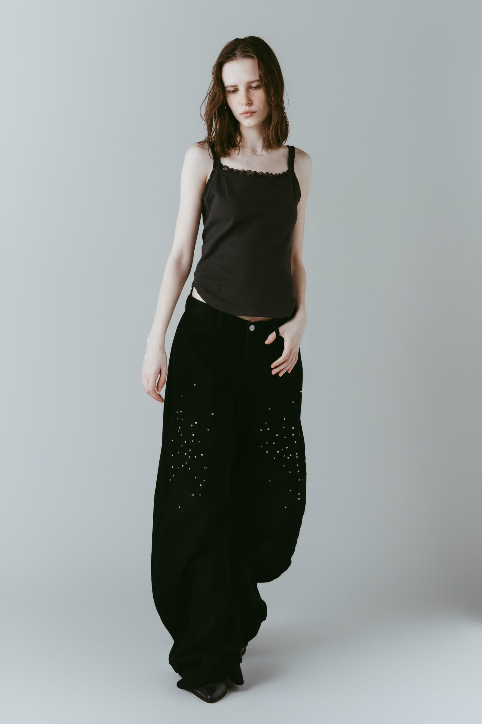 スタッズ ドレープデニム (ブラック) studded draped denim pants(unisex) (Black) /  26SS