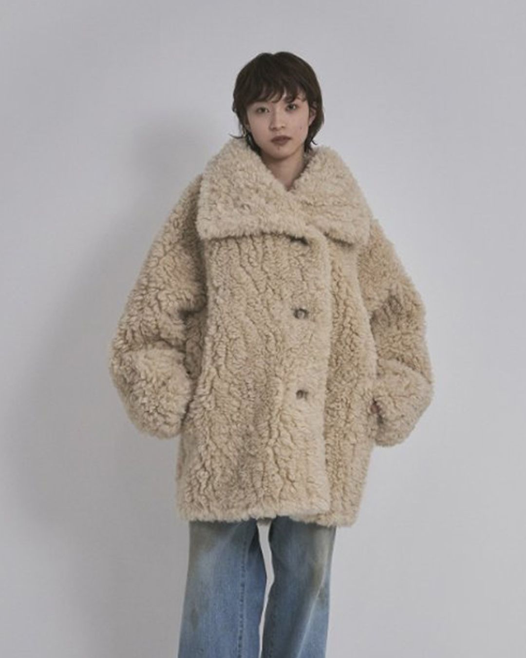 【先行予約】【26TH-03】ムートンリバーシブルコート (ベージュ) Mouton Reversible Coat (Beige) /  エコファー  /  フェイクファー 【受注期間6/14 23:59まで】