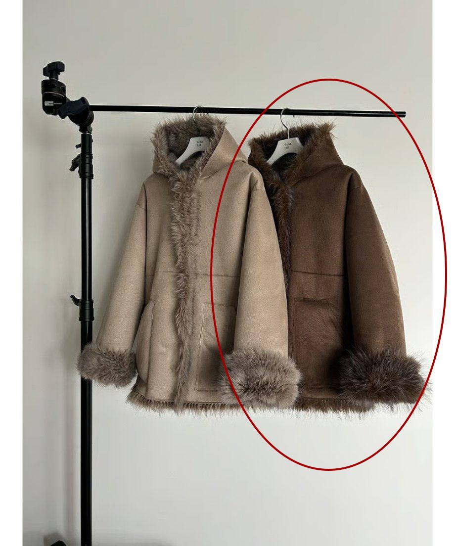 【25AW】Fox Like Fur Foodie Coat (ブラウン) / フォックスライクファー フーディコート / エコファー / フェイクファー